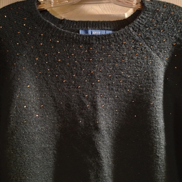 Apt. 9 Sweaters - Emerald green sweater with gold accents
